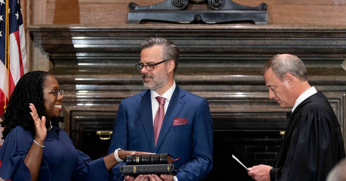 Brown Jackson sworn in as HD judge