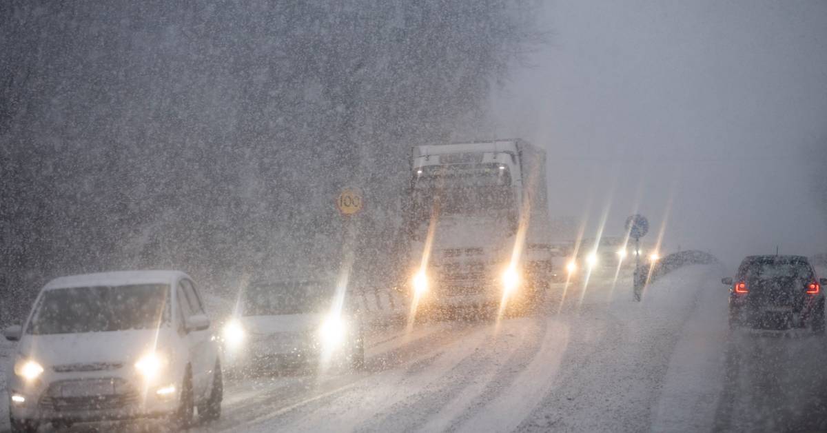 SMHI varnar för kraftigt snöfall och blåst i Kronoberg och Kalmar län ...