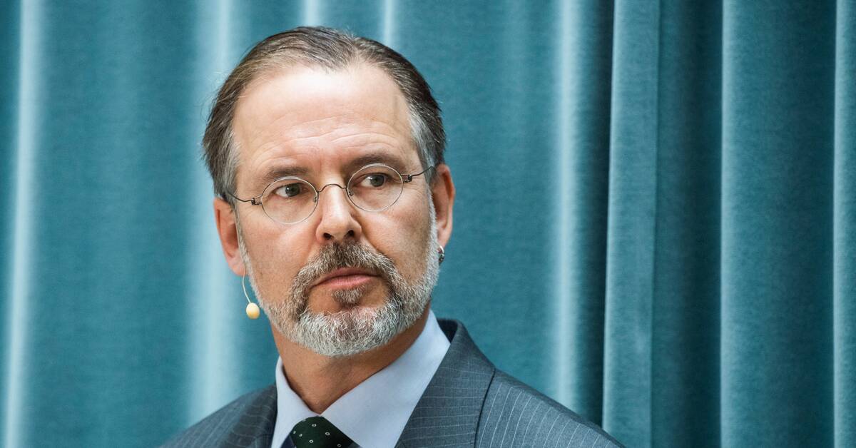 “According to Anders Borg, Banking Crises Pose Greater Risks than Inflation”