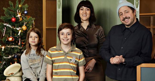 David Sundin spelar mysig tjuvpappa i julkalendern 2021 ...