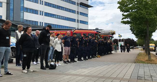 Så hedrade helsingborgspoliserna sin mördade ...