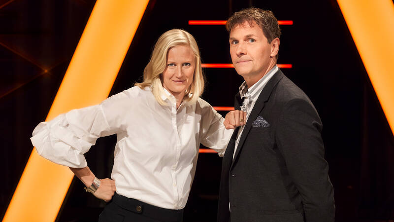 Carolina Klüft och Micke Leijnegard, programledare för Duellen.