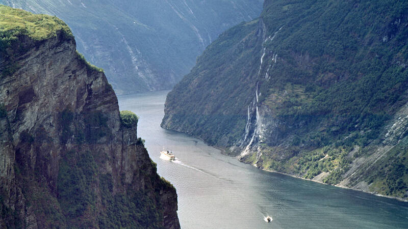 En norsk fjord. - Glimt av Norge