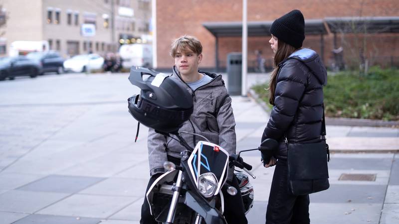 Strula – 8. Sviken | SVT Play