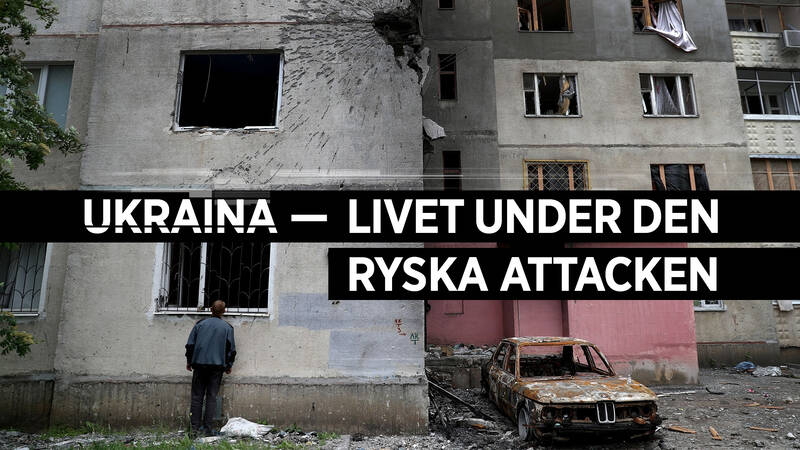 En lokal invånare inspekterar en lägenhet i det beskjutna bostadsområdet Severnaya Saltyvka, medan Rysslands attack mot Ukraina fortsätter, i Charkiv, Ukraina den 26 maj 2022. - Ukraina – livet under den ryska attacken