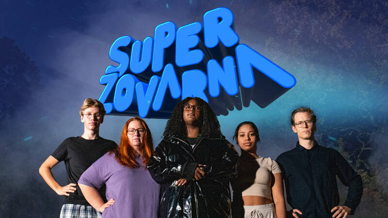 André Stigberg, Susanne Brunning, Assia Dahir, Amber Mäki och Linus Thilén. - Supersovarna