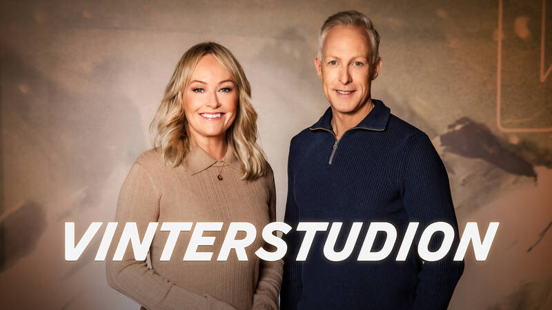 Programledarna Yvette Hermundstad och André Pops. - Vinterstudion