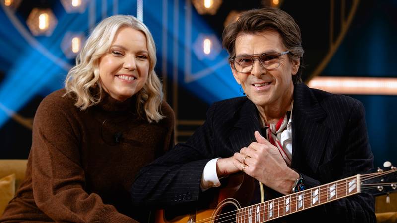 Carina Bergfeldt – Niklas Strömstedt hos Carina Bergfeldt | SVT Play