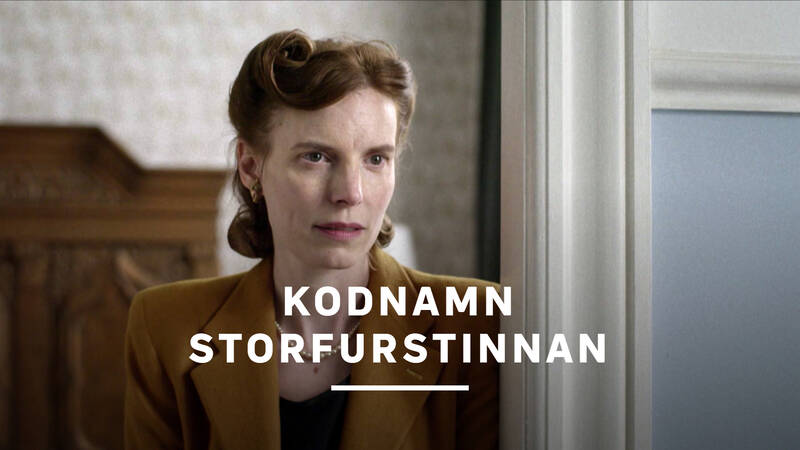 Inför andra världskriget lever den unga bankkassörskan Jutta Graae ett ordnat liv. Men när kriget bryter ut börjar en ny hemlig tillvaro för Jutta. Hennes svåger, krigskorrespondenten Ebbe Munck, ber henne vara kontaktperson för brittiska agenter och när Nazityskland ockuperar Danmark blir hon inbjuden i en liten grupp som vill bekämpa ockupationsmakten. Hennes kodnamn blir Storfurstinnan - Kodnamn Storfurstinnan