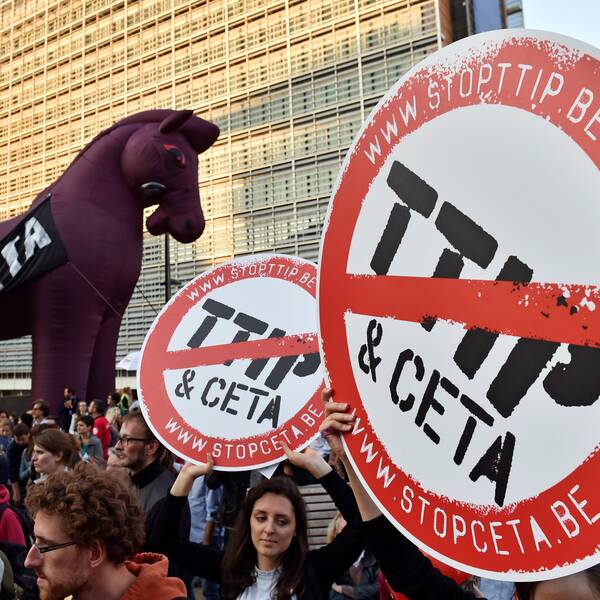 Tusentals demonstrerade mot TTIP och CETA i Bryssel i september 2016