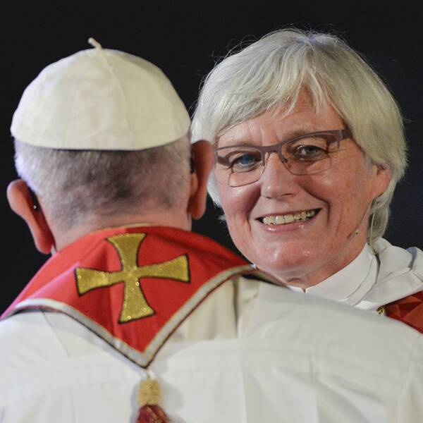 Påve Franciskus och ärkebiskop Antje Jackelén under den ekumeniska gudstjänst i Lunds domkyrka.