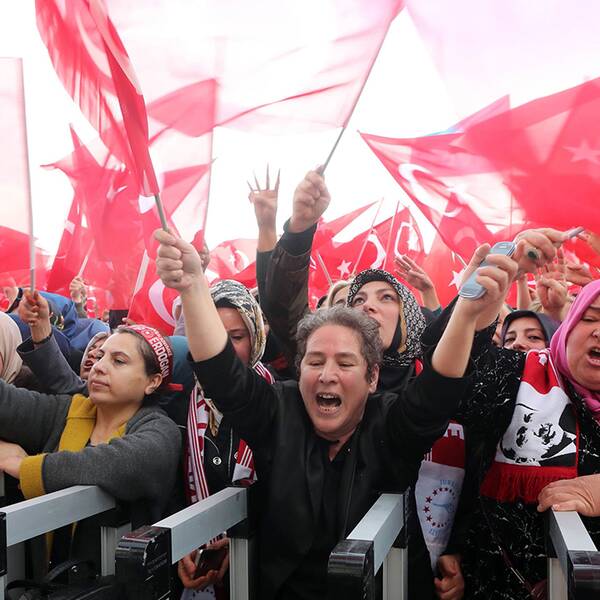Erdogansupportrar i Ankara jublar efter söndagens valresultat