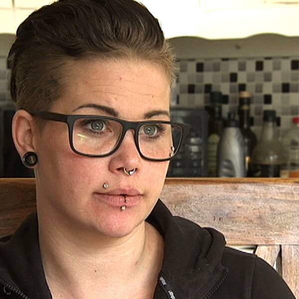 32-åriga Ellie försökte ta sitt liv fyra gånger.