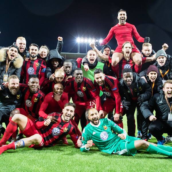 öfk-spelare firar vinst mot zorya luhansk på jämtkraft arena