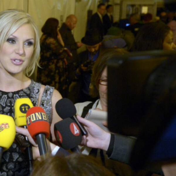 Sanna Nielsen mötte svensk media någon timme efter att Conchita Wurst utropats som segrare.