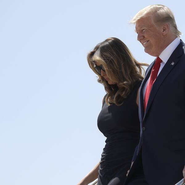 USA:s president Donald Trump och hustrun Melania Trump anländer till El Paso internationella flygplats på onsdagseftermiddagen, lokal tid.