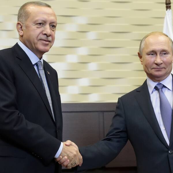 Rysslands president Vladimit Putin och Turkiets president Recep Tayyip Erdogan har kommit överens om situationen i norra Syrien.