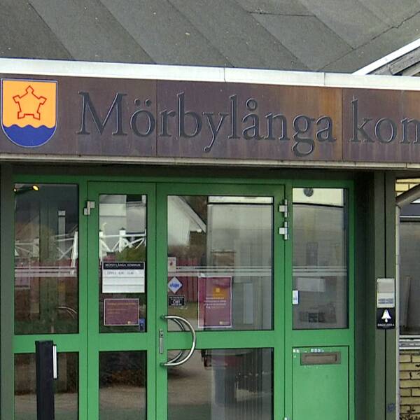 Mörbylånga kommun lät göra en extern utredning – som inte ledde till konsekvenser för den aktuella chefen. Men en brottsutredning kan komma till helt andra slutsatser, säger åklagaren.