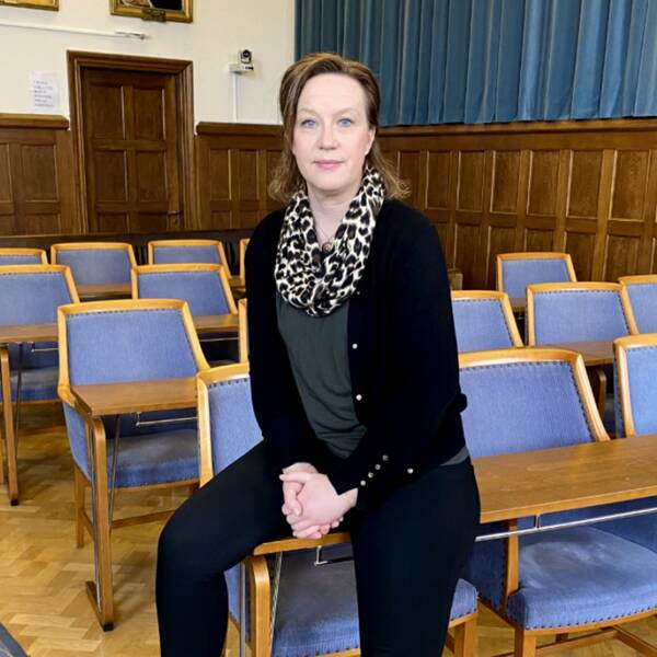 Stihna Johansson Evertsson (C) ser inga problem med att Högsby återigen blir mottagarkommun för flyktingar – däremot vill hon se bättre stöd och samordning från staten och regionen.