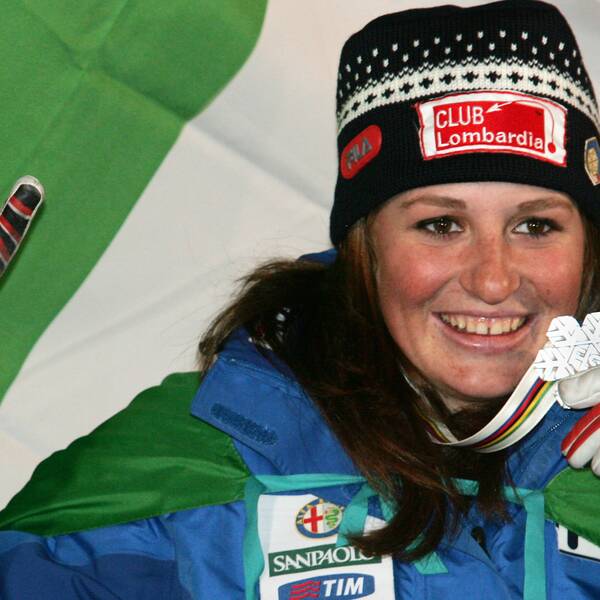 Elena Fanchini, här med sitt VM-silver från 2005, avled blott 37 år gammal.