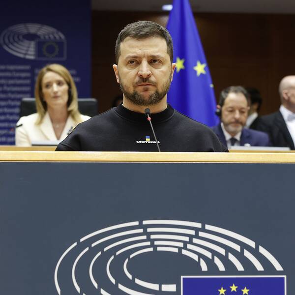 Ukrainas president Volodomyr Zelenskyj under talet i EU-parlamentet i Bryssel.