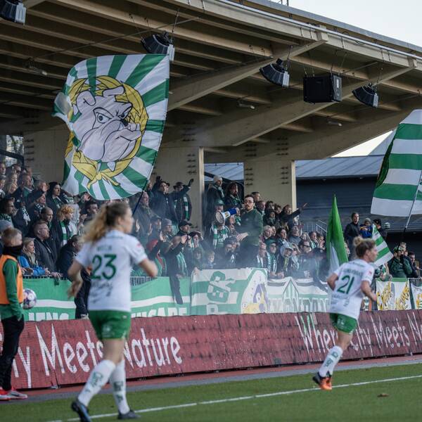 Hammarbys klack under hemmamatch i damallsvenskan mot Örebro. 