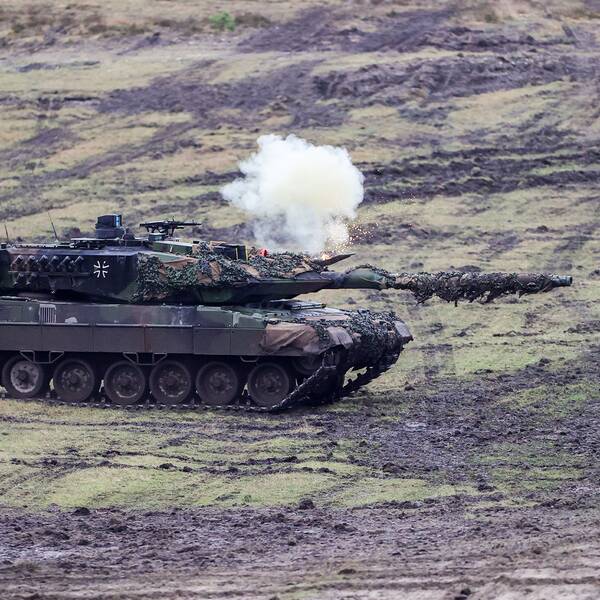 Leopard 2 i samband med en övning i Tyskland i februari 2023.