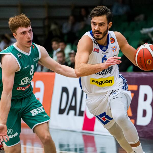 Anes Zekovic och Jämtland avancerar till semifinal.