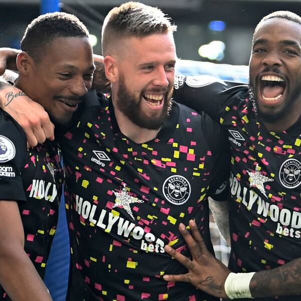 Pontus Jansson nickade in 1-0 i målfesten