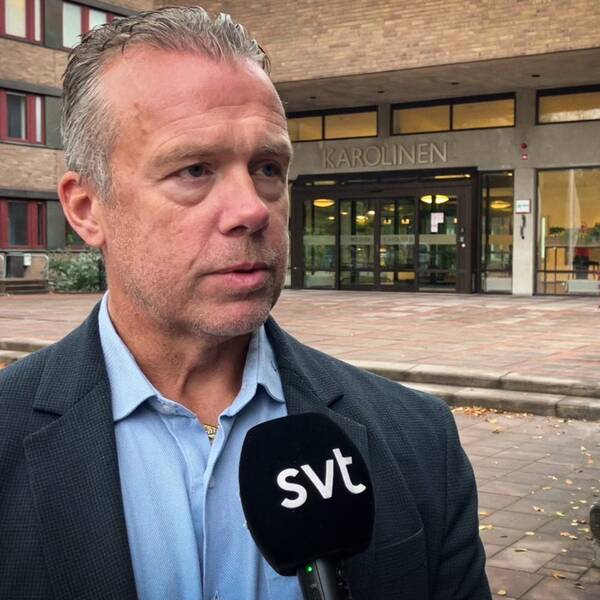 Patrik Fornander (M) utanför kommunhuset.