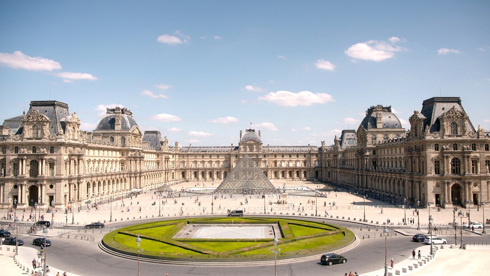 Historiens mäktiga byggnader