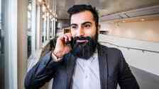 Moderaten Hanif Bali slutar bedriva sin politik på det sociala mediet Twitter, där han gjort sig känd för att ha en hård ton.