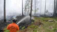 Brandman bekmåar branden i Ulvsbo