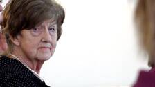 Barbro, 85 år, i Norrköping vågar inte längre svara i telefon efter att polisen har varnat för en ny bedrägerivåg.