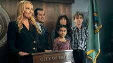 Toni Collette och John Leguizamo är två av skådespelarna i The Power.