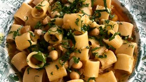 Pasta E Ceci Alla Romana Italiensk Kikartspasta Svt Recept