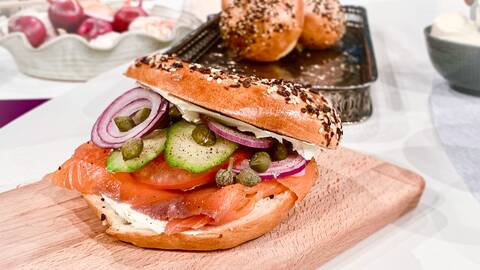 Bagels - Everything bagel med Lox and schmear