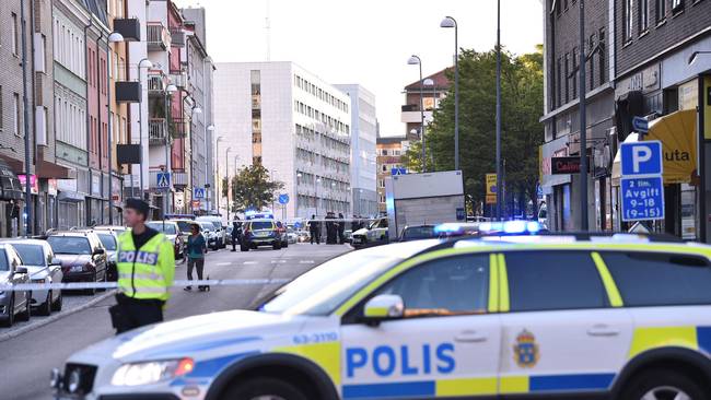 Skottlossning I Helsingborg Fyra Man Till Sjukhus Svt Nyheter
