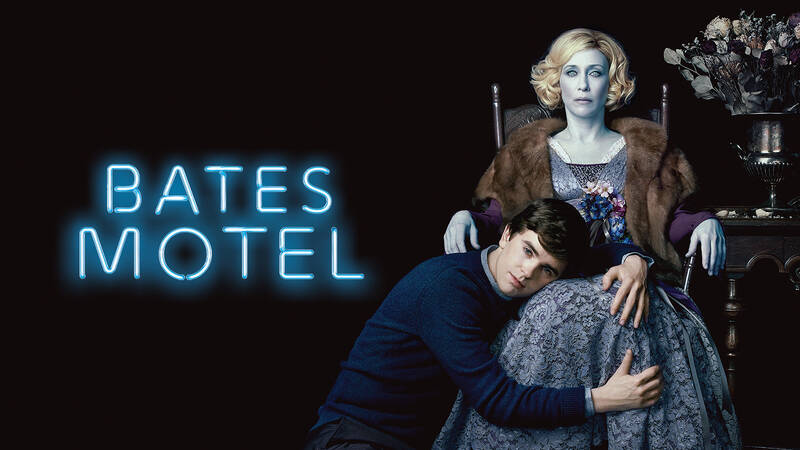 Norman Bates (Freddie Highmore) och Norma Bates (Vera Farmiga)