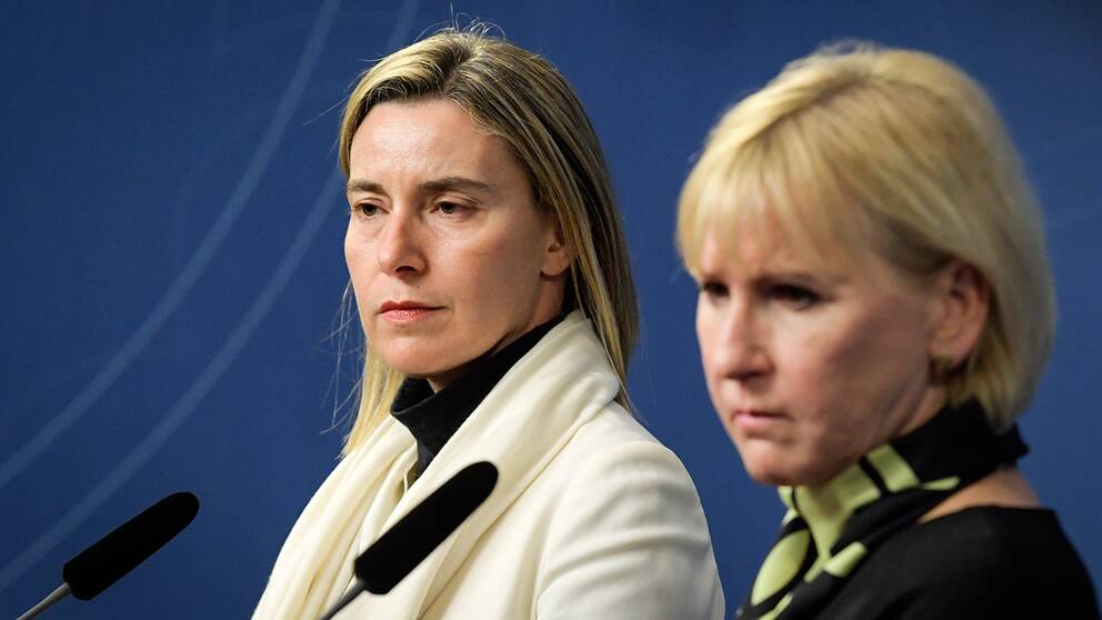 EU-kommissionens vice ordförande Federica Mogherini och Sveriges utrikesminister Margot Wallström.