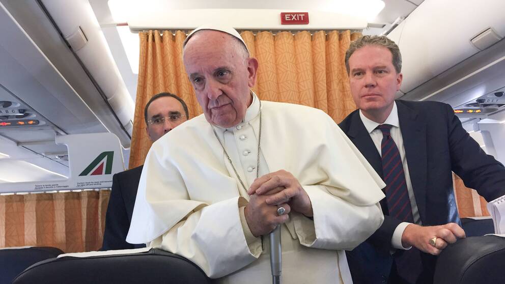 Påven på sitt flygplan Shepherd One