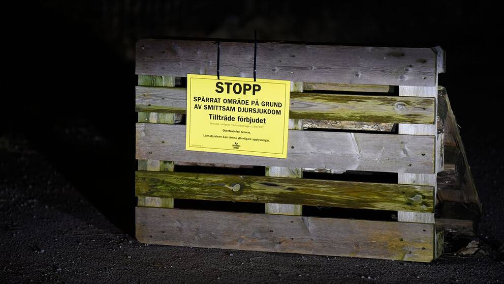 Avpärrningar utanför gården i skåne