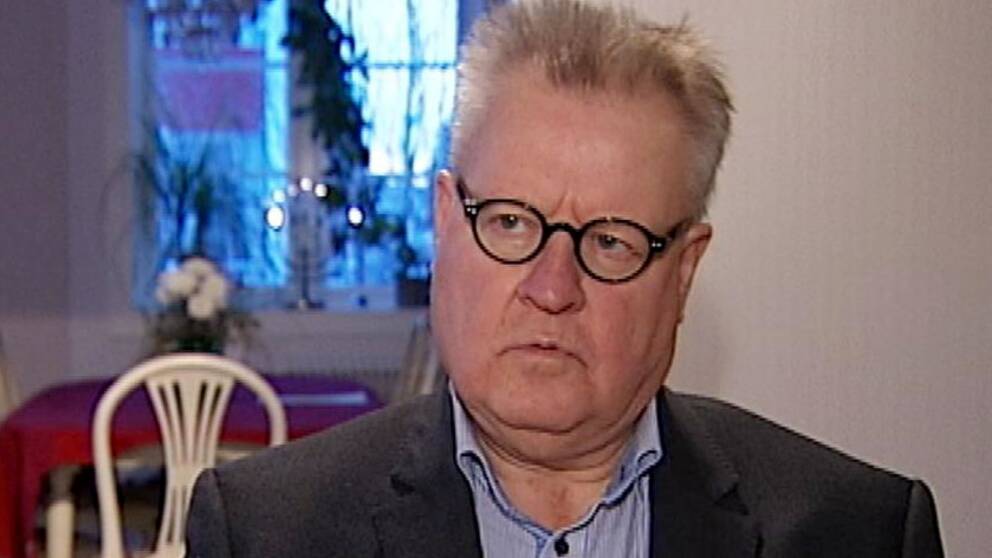 Man intervjuas