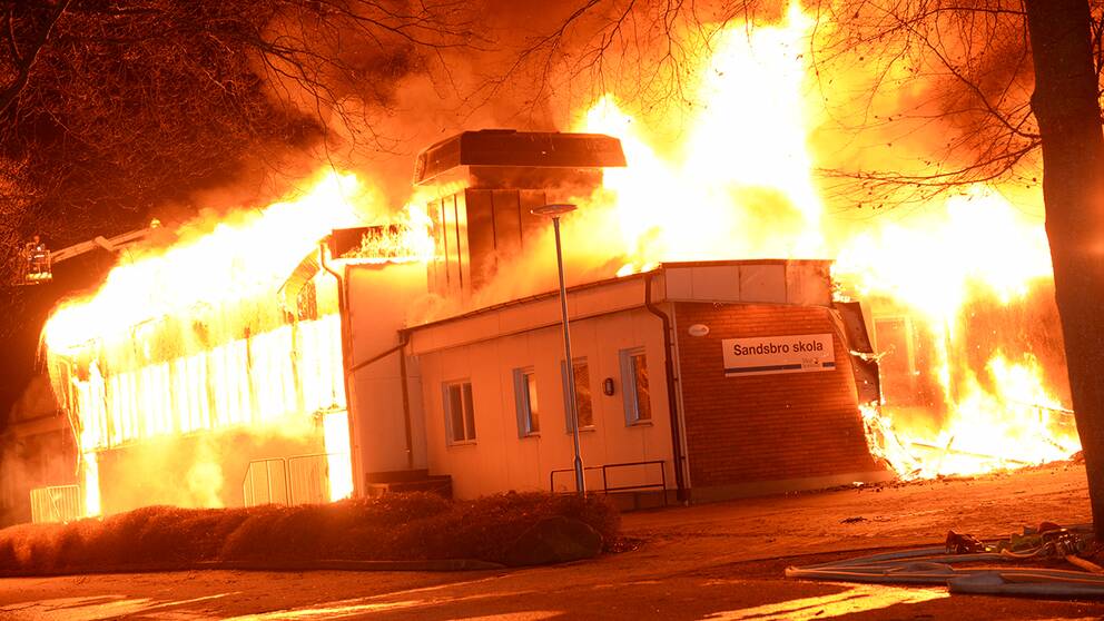 Sandsbro skola i Växjö i brand.