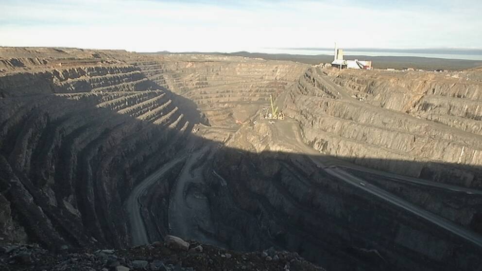 Aitikgruvan i Norrbotten är Sveriges största dagbrott. Riktigt så stor planeras inte gruvan i Oviken bli.