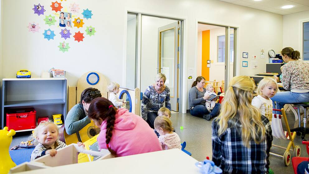 Föräldrar i Umeå hyllar förskolan.