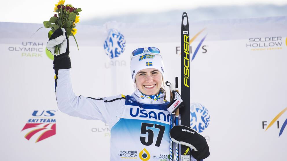 Ebba Andersson tog JVM-guld på fem kilometer fritt.