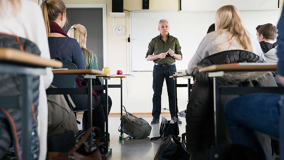"Fusket kring de nationella proven måste upphöra" | SVT ...