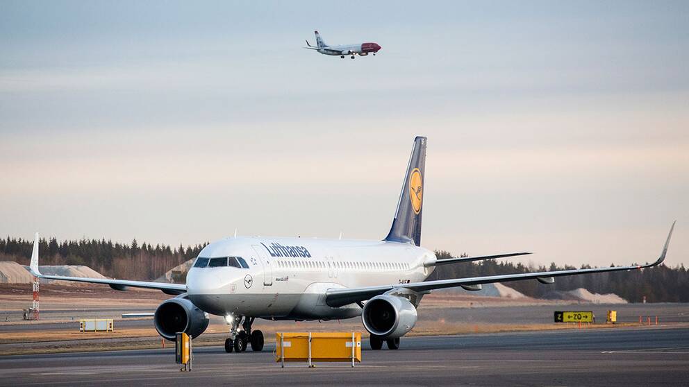 Antalet resenärer per år från svenska flygplatser väntas minska med 450.000- 600.000 om flygskatt införs. Tyskland, Storbritannien, Frankrike, Österrike och Norge har flygskatt.