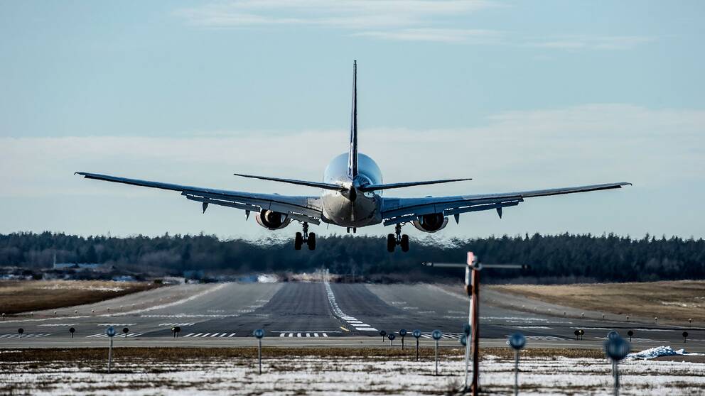 Flygplan under landning